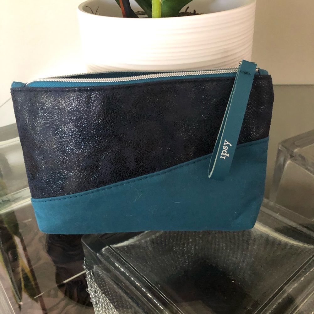 IPSY Cosmetic Case Pouch NWOT.